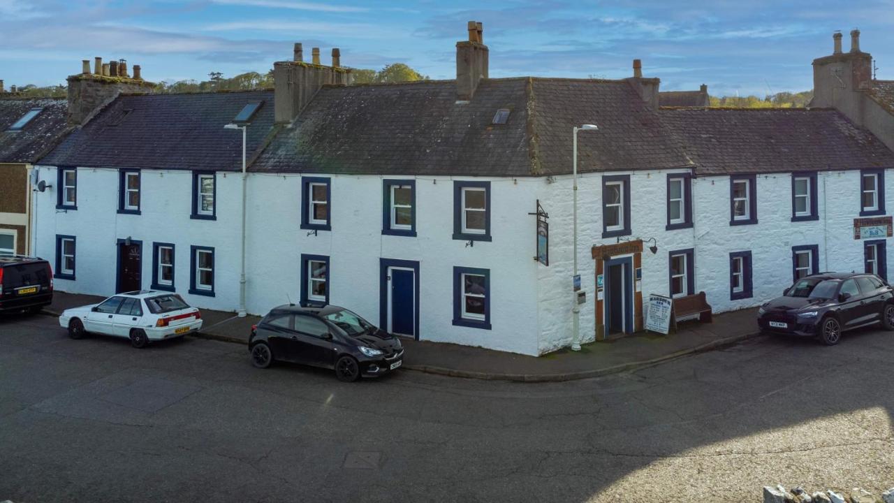 The Harbour Inn Garlieston Exterior photo